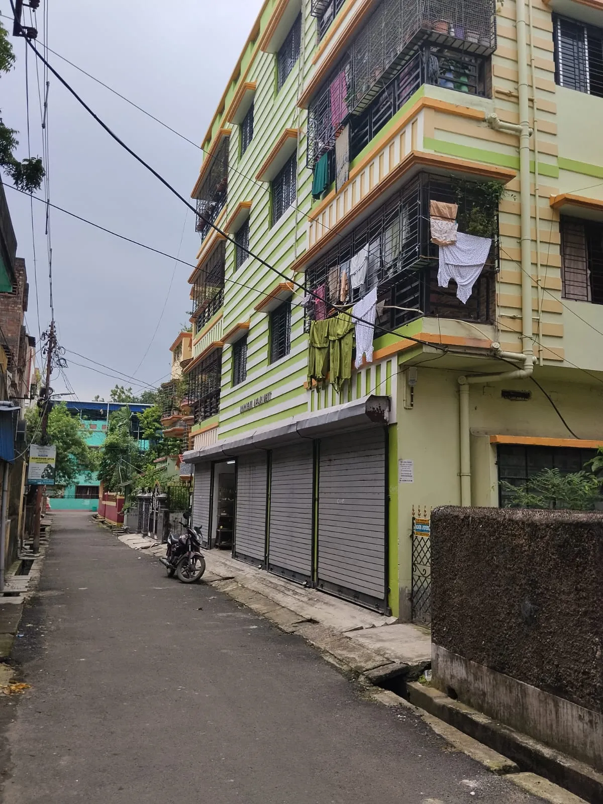 Flat in Khardah, North 24 Parganas