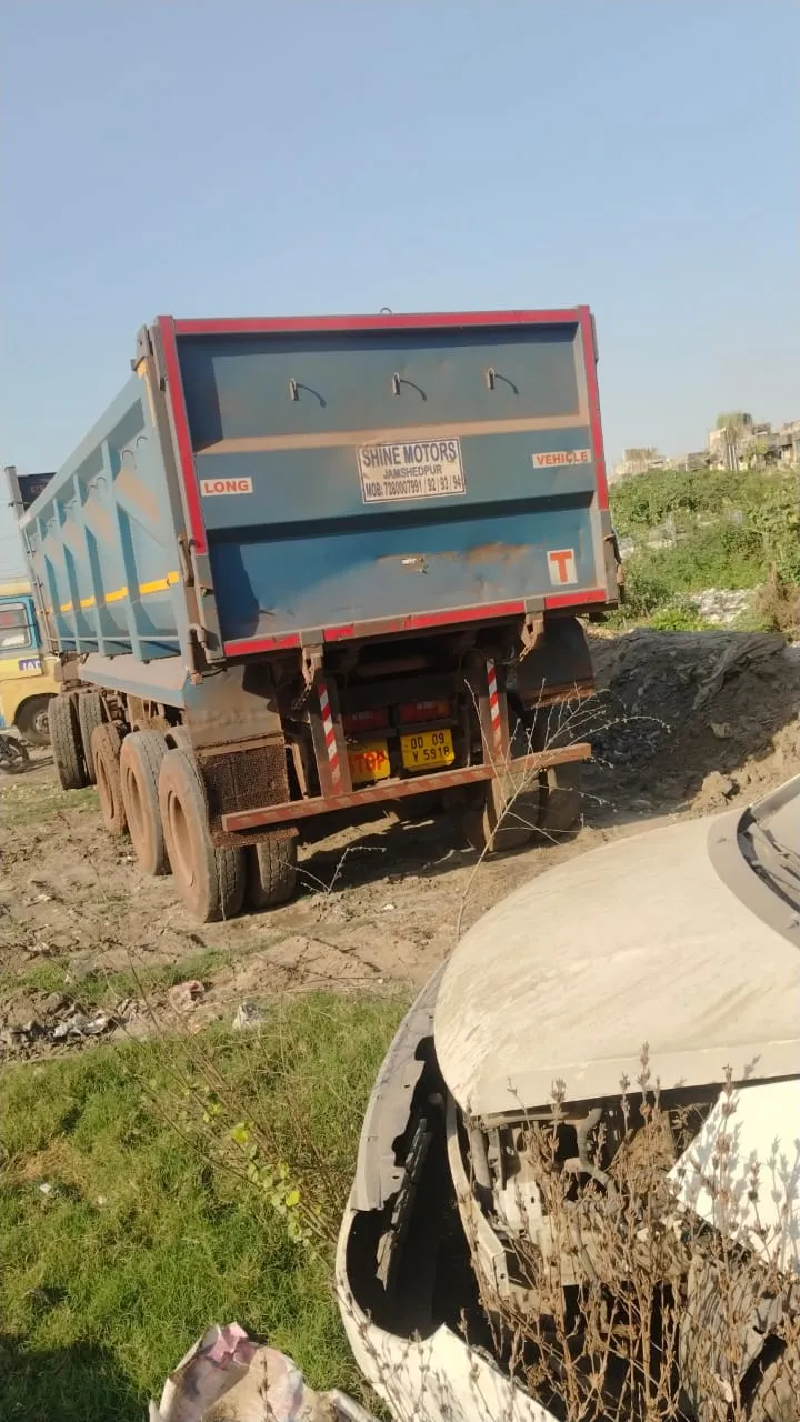 Vehicle Ashok Leyland 5525 in Kolkata