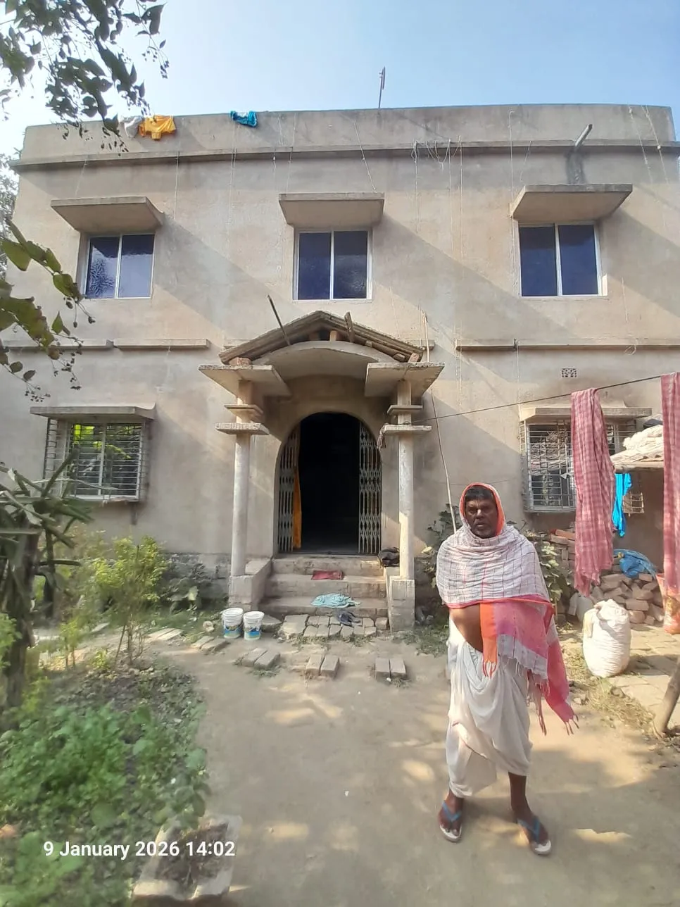 Individual House in Chaltaberia, Kolkata