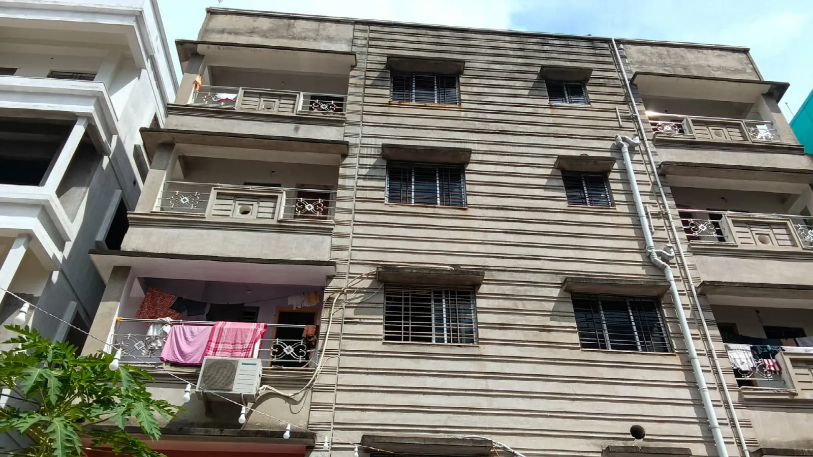 Flat in Khardah, Kolkata